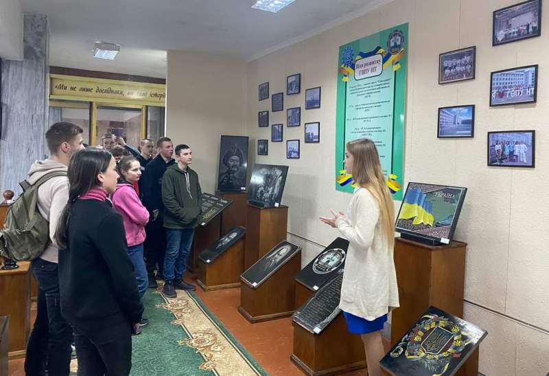 Експозиція 6